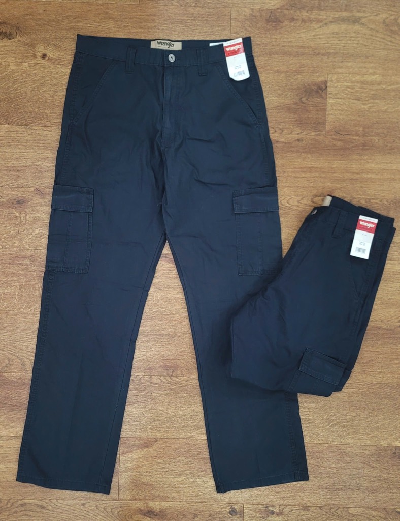 Khaki Wrangler cargo