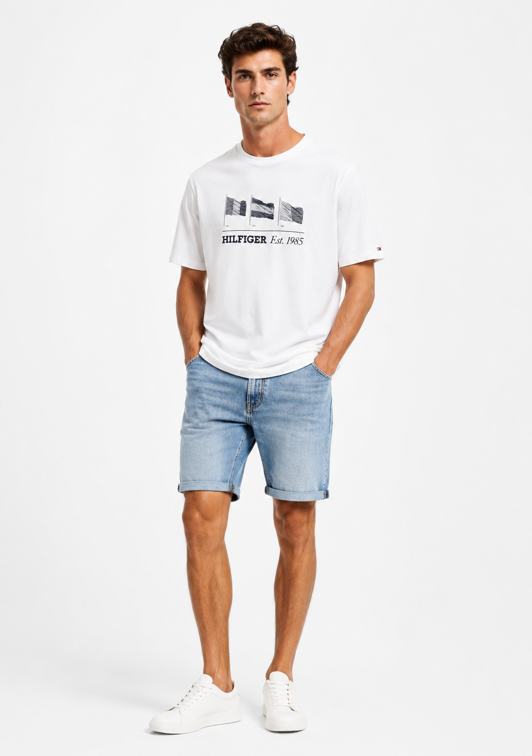 Thun Tommy trắng kem họa tiết cờ