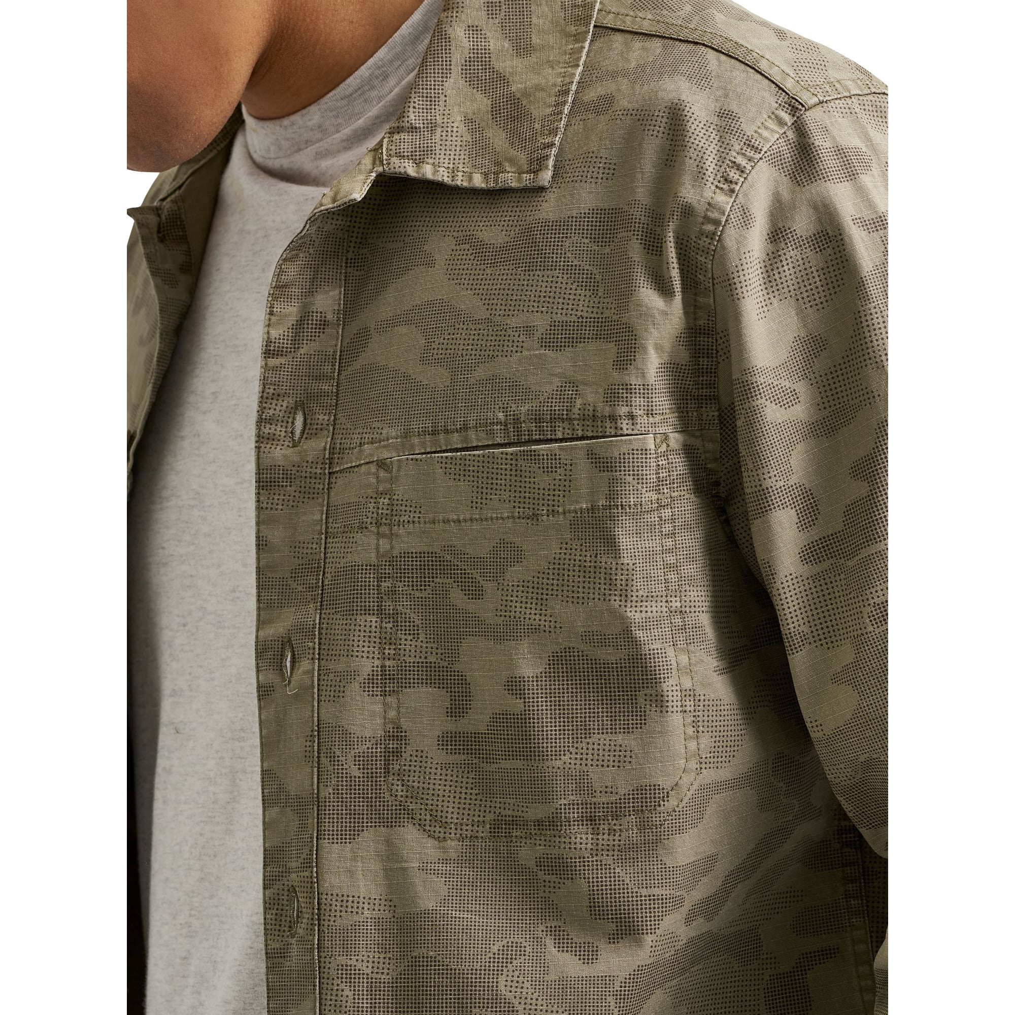 Áo sơ mi Wrangler® Men's Utility Shirt - Halftone Camo