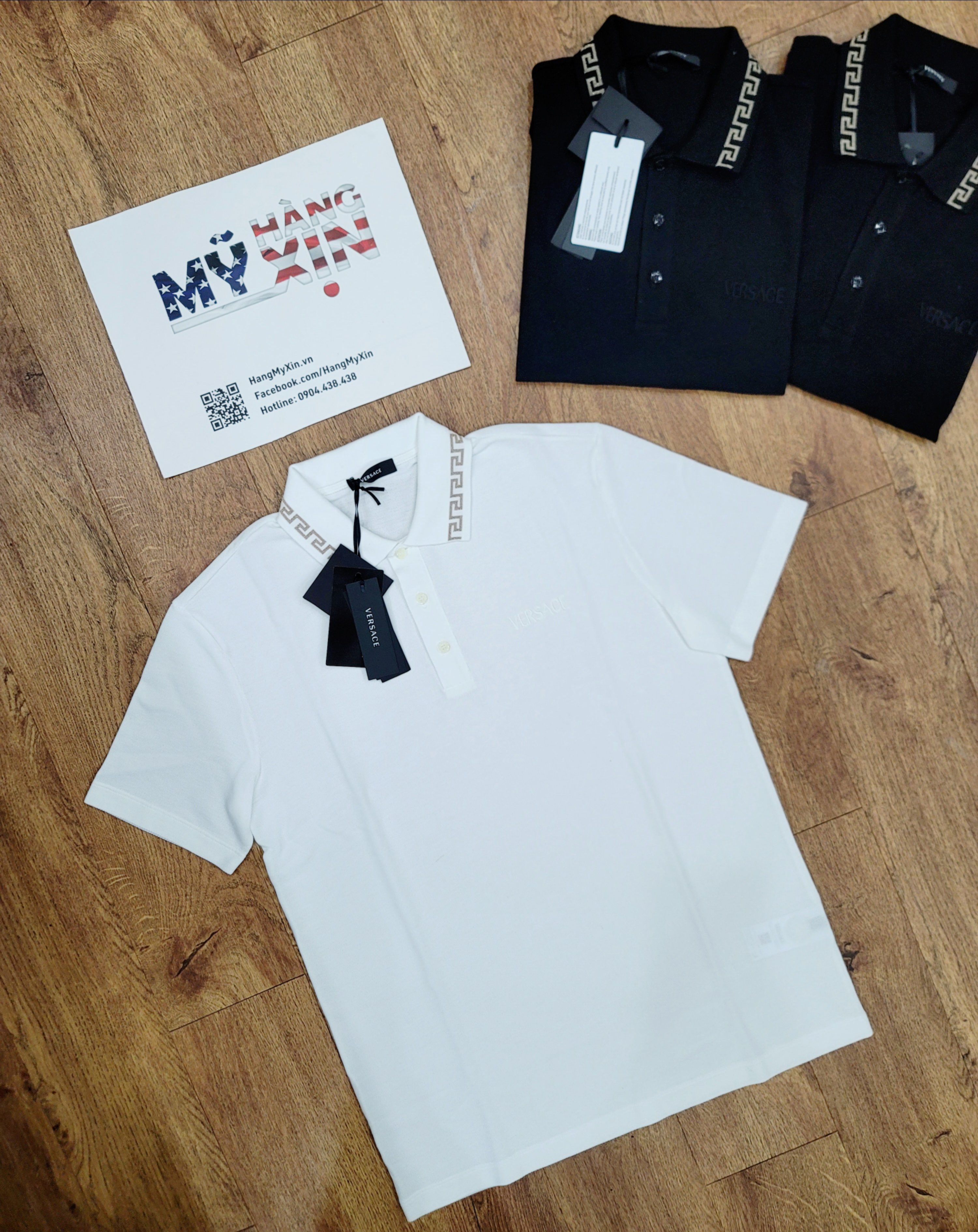 polo Versace cổ vàng họa tiết nhũ