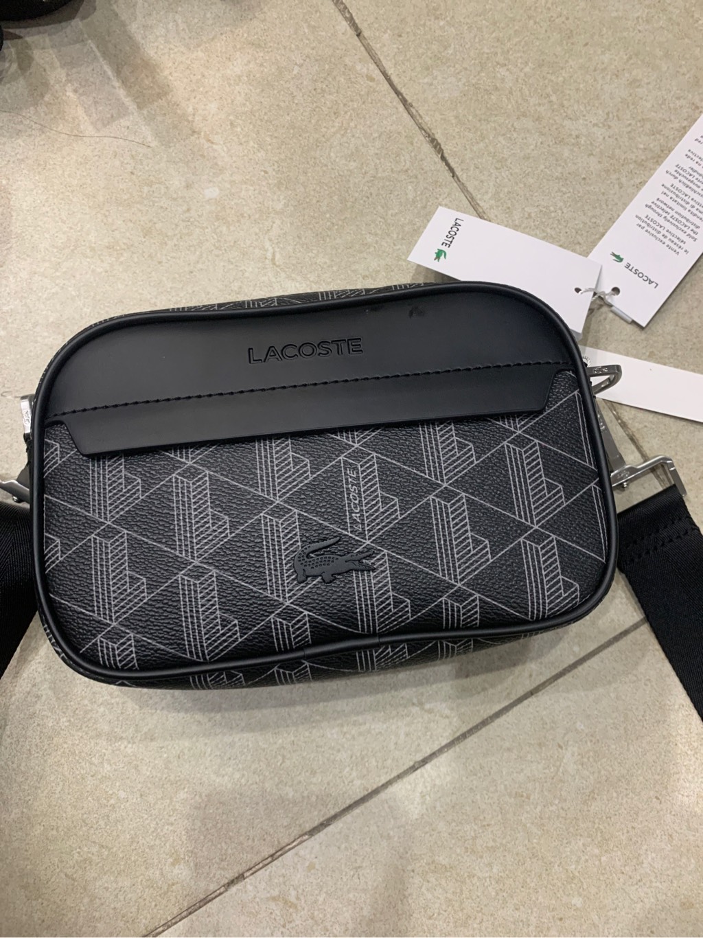 Túi Lacoste - Đen hoạ tiết kẻ