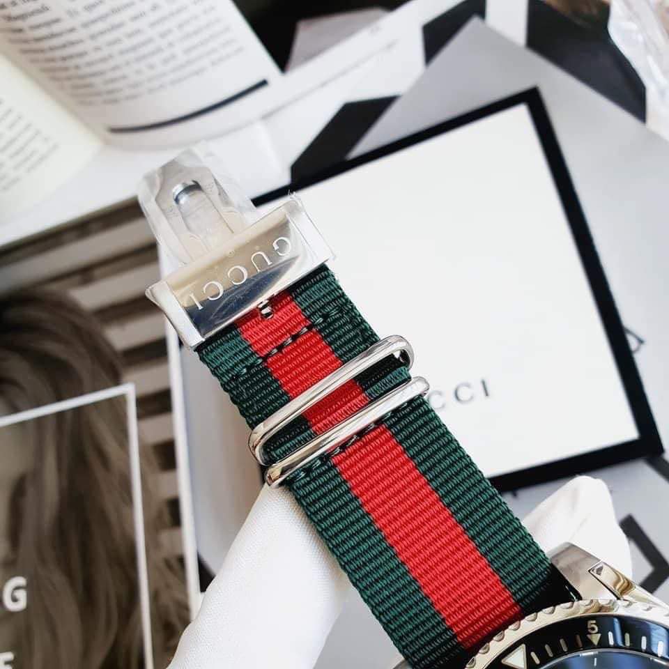 Đồng hồ nam GUCCI drive black dial red and green