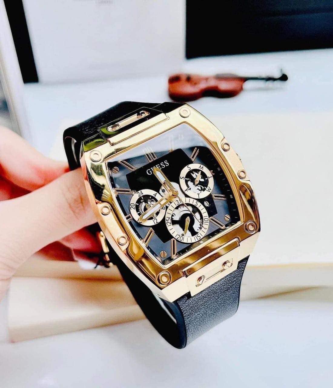 Đồng hồ nam G U E S S Gold Tone Case Black Genuine Leather Silicone Watch GW0202G1
