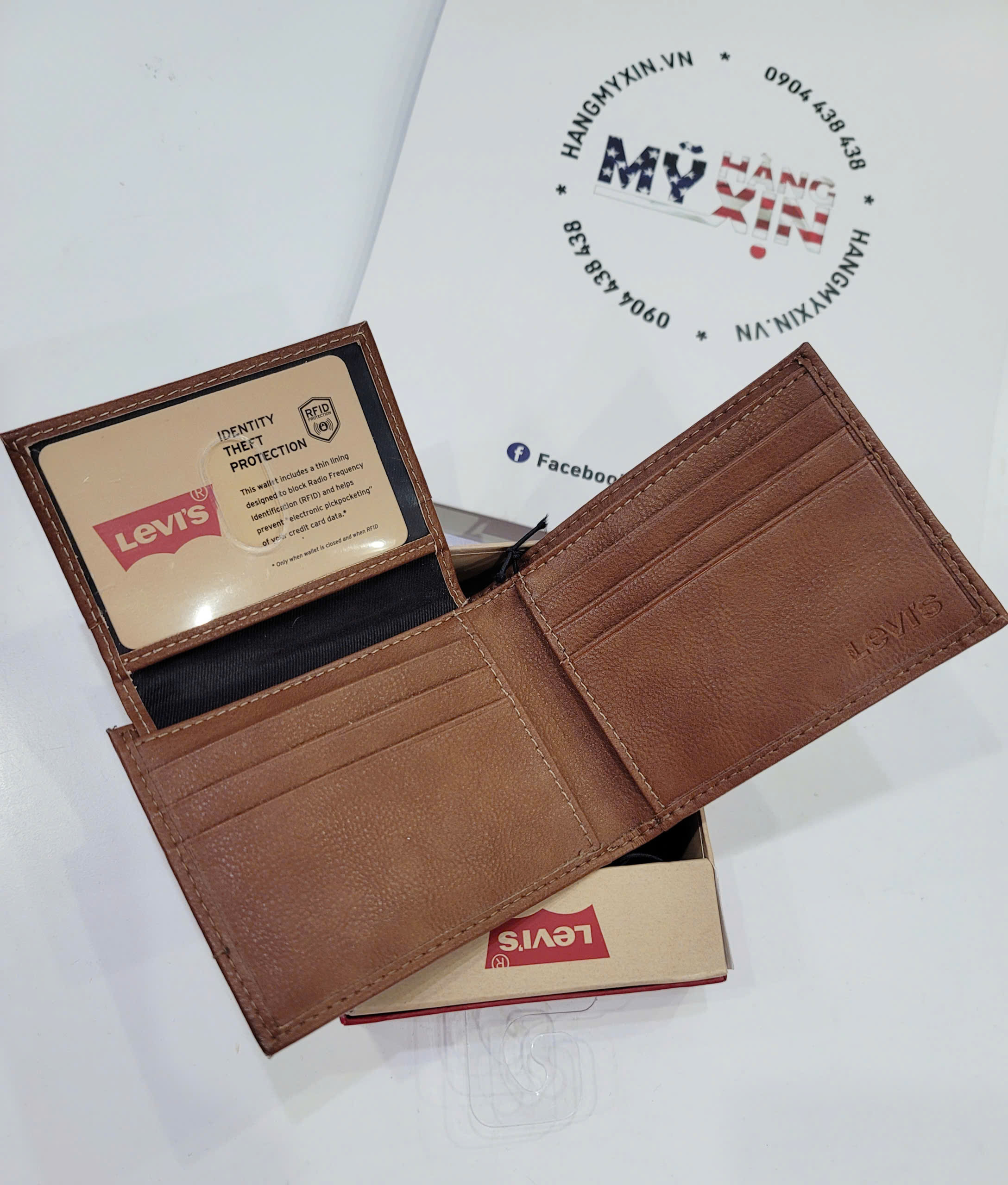 Ví Levi's nâu chỉ vàng