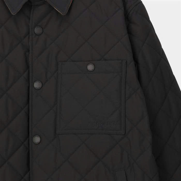 Khoác chần trám Burberry new ss26 - M