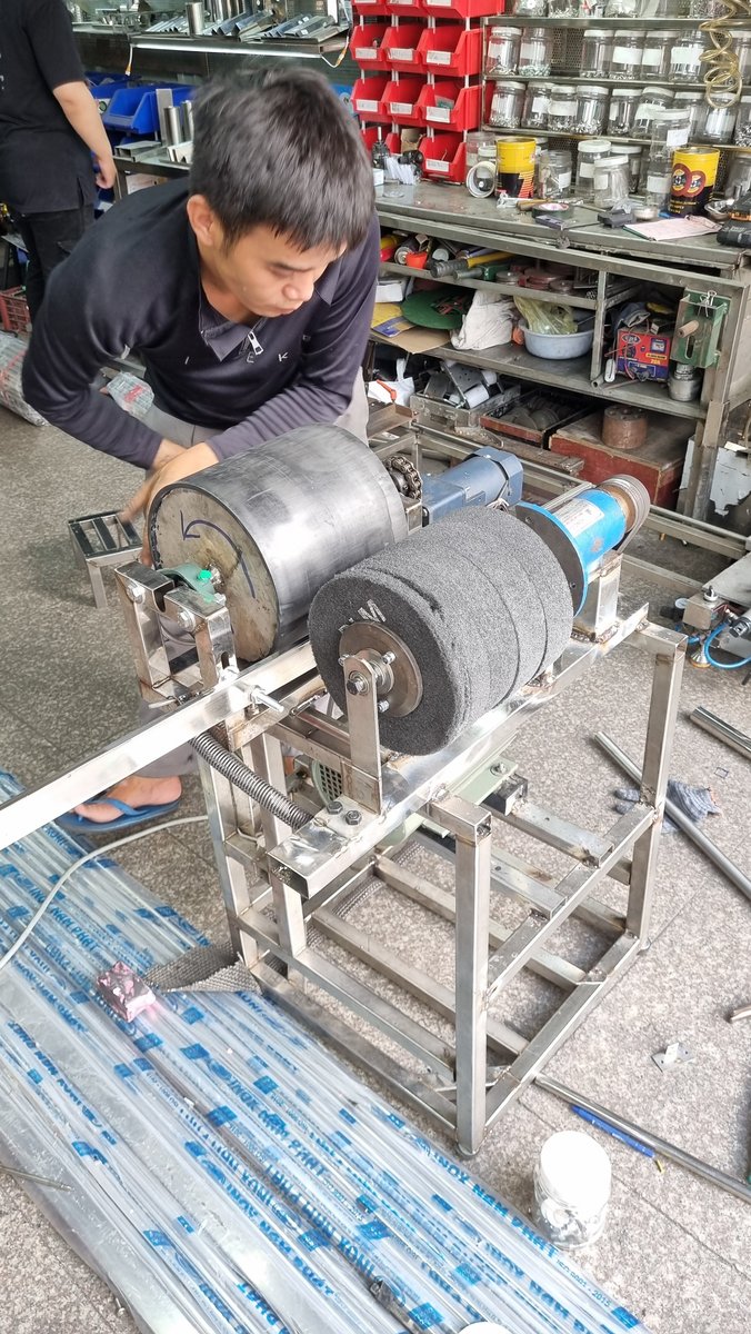 Cách Đánh Xước Inox Bằng Máy Tự Chế - may danh xuoc vo tam hoan thien
