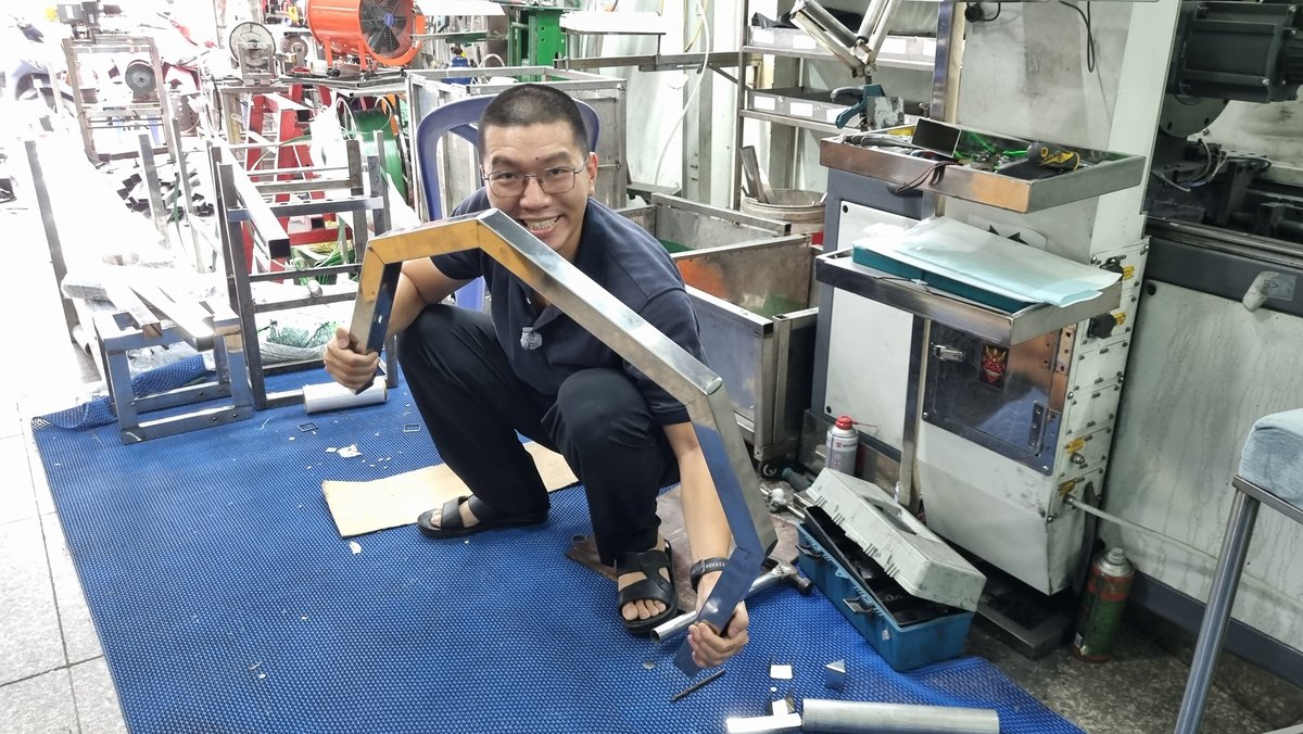 Hộp Inox 304 40x40 - dat cam cay gap vuong 40 135 do