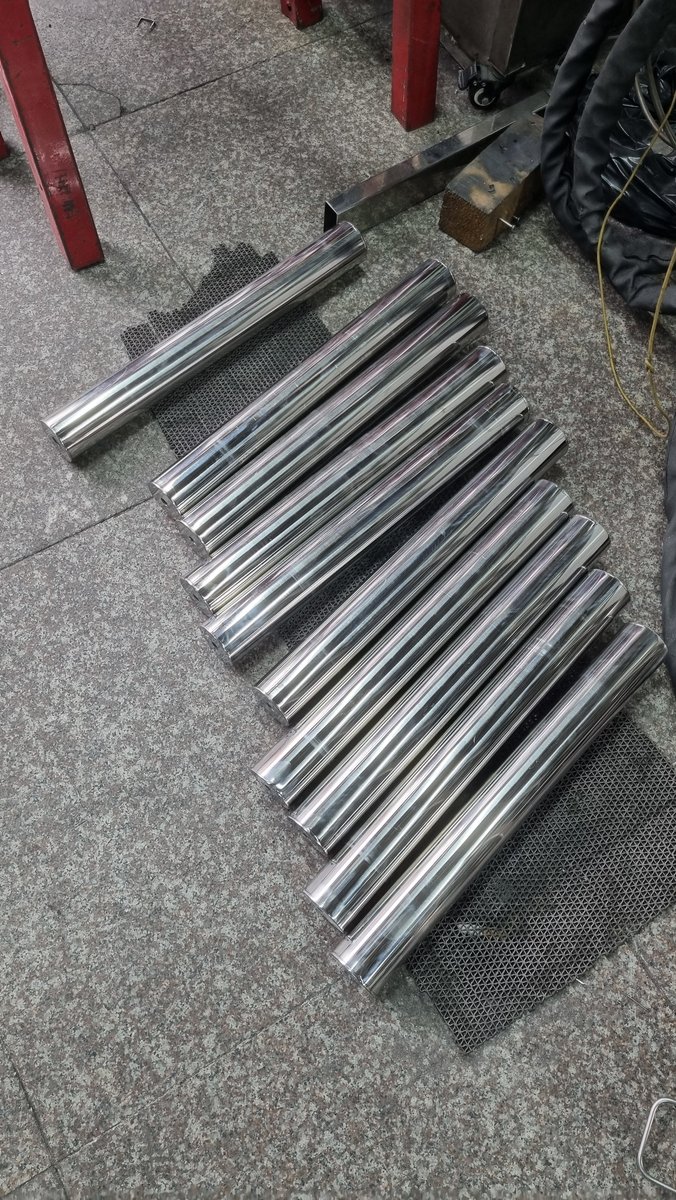 Ống Inox 304 Phi 42 Và Phi 60 - dan ong bong guong xep so le 2