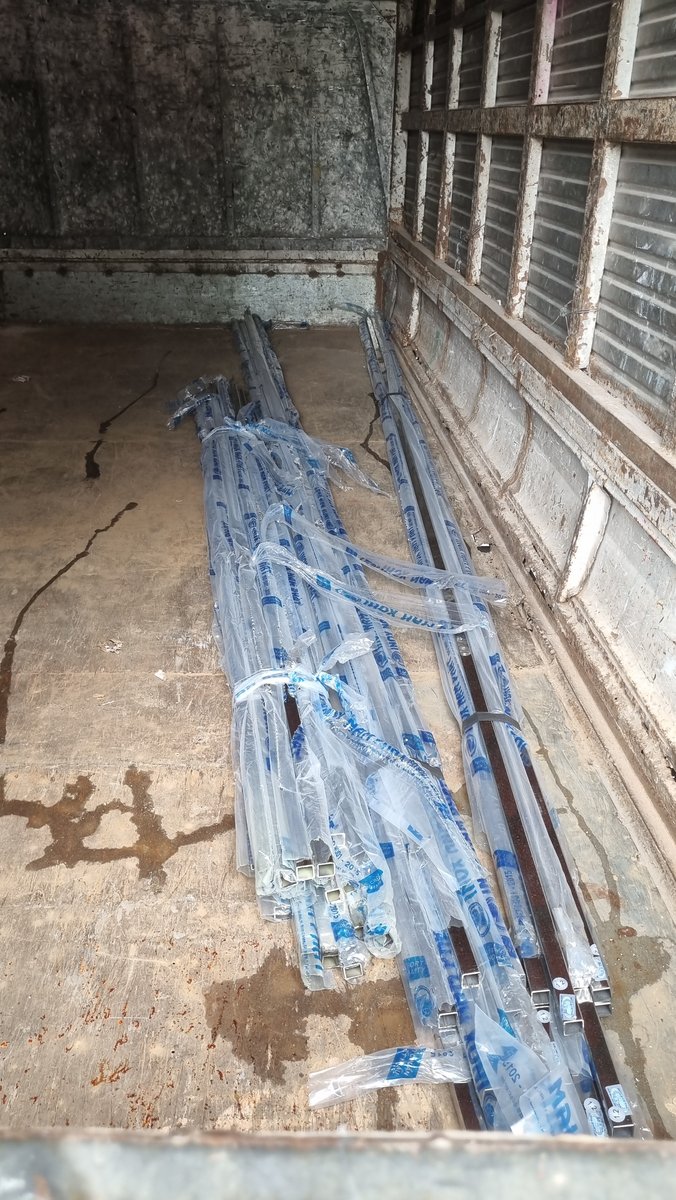 Ống Inox Hàn Và Ống Inox Đúc - xe tai bo ong boc mang xanh