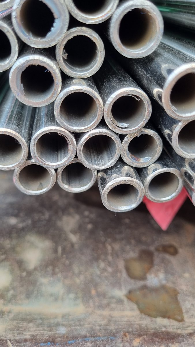 Phi Ống Inox Là Gì? Phi 21, 27, 34, 42, 49, 60 Thực Ra Là Bao Nhiêu Mm – Bảng Quy Đổi Phi, Inch, DN - bo ong tron nho nhap ve