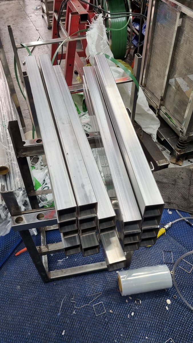 Xưởng Cơ Khí Đặt Vật Tư Inox 304 Ở Đạt Phát - may cnc bang inox dat phat