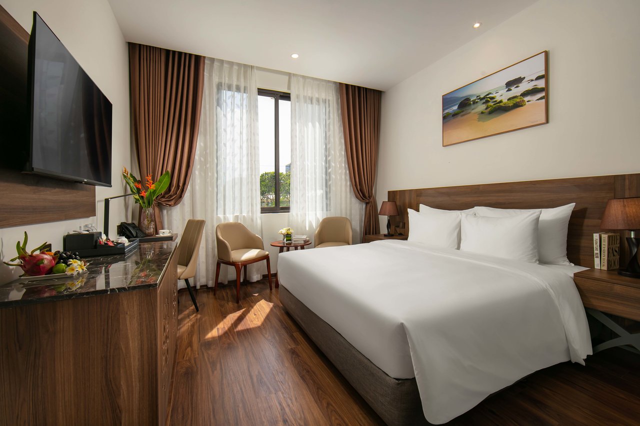 Khách sạn Nesta Đà Nẵng (hay còn gọi là Nesta Đà Nẵng Hotel hoặc Nesta Hotel Đà Nẵng
