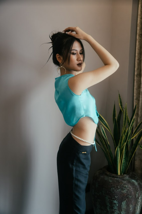 Edgy Pearl-string pants
