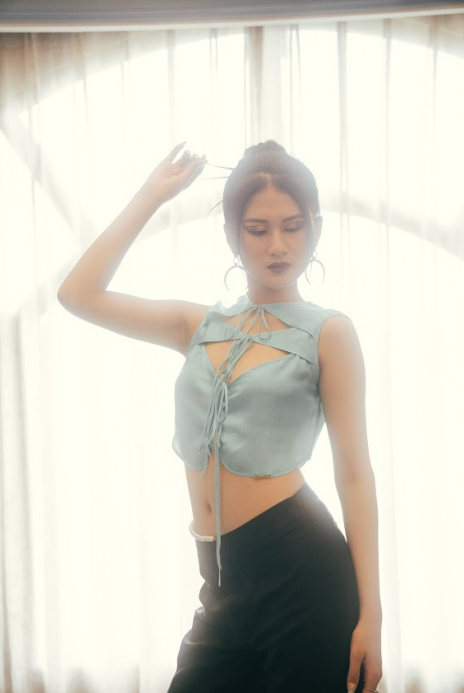 Edgy Pearl-string pants