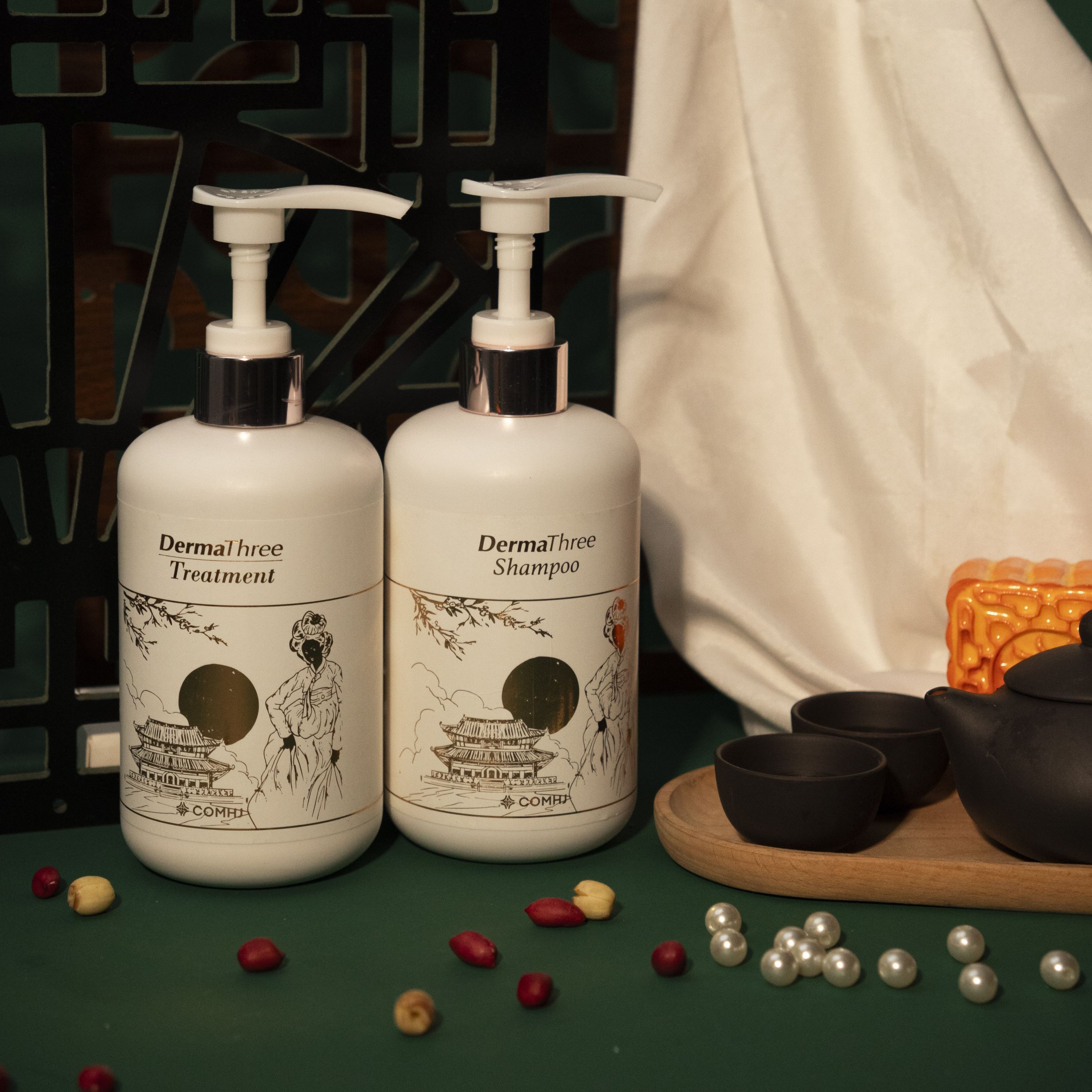 Gội xả Hoàng Cung DermaThree Cica & Peptide