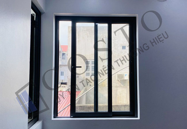 Cửa lùa 1 cánh nhôm Xingfa có chống ồn không?