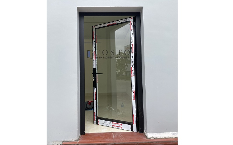 68+ mẫu cửa nhôm Xingfa 1 cánh đáng lựa chọn