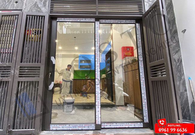 Có nên lắp cửa trượt mở quay cho không gian nhỏ?