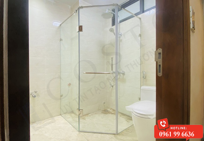 Kính cường lực phòng tắm nên chọn độ dày bao nhiêu?
