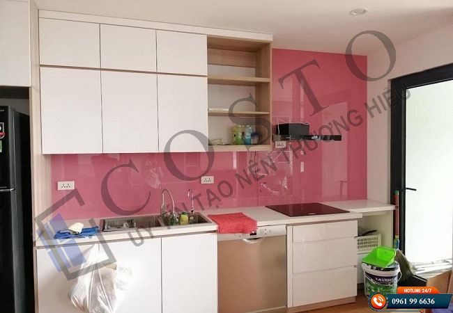 Bí quyết chọn kính ốp bếp 8mm màu sắc hợp phong thủy