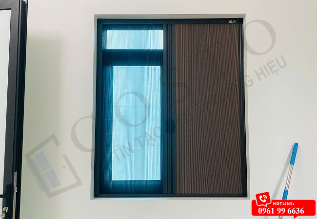 Rèm tổ ong tích hợp lưới chống muỗi tiện lợi 2 trong 1