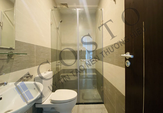 Vách tắm kính cường lực đẹp, sang trọng cho mọi phòng tắm