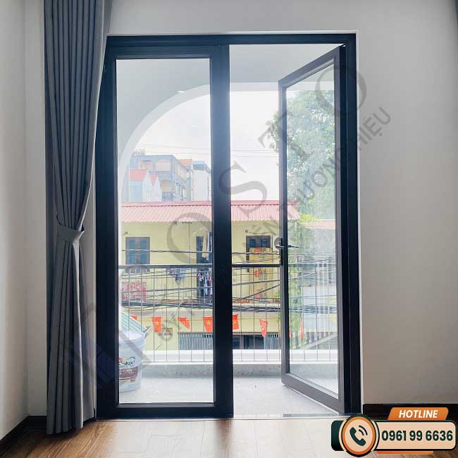 Cửa khung nhôm kính cường lực