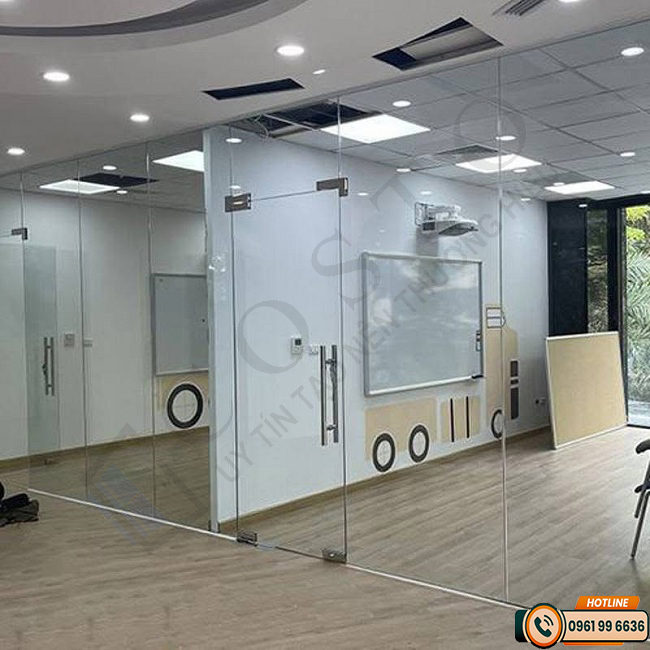 cửa kính thủy lực có tốt không