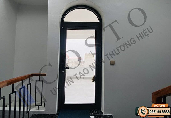 Cửa nhôm vòm 1 cánh