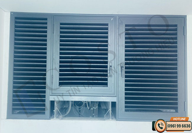 cửa nhôm Xingfa nan chớp