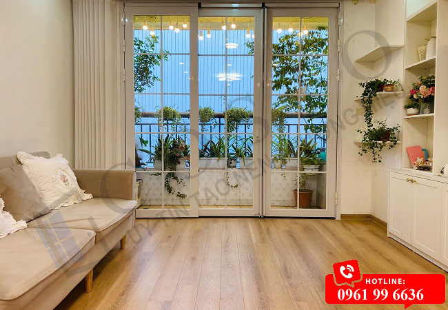 cửa trượt quay nhôm kính