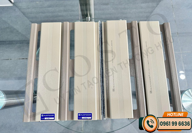 giá cửa cuốn khe thoáng E70