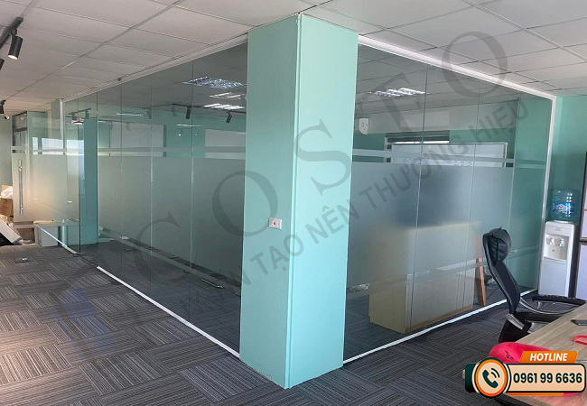 thi công cửa kính thủy lực tại Hà Nội