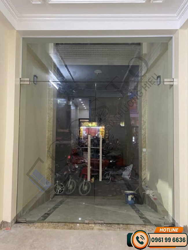 thi công cửa kính thủy lực