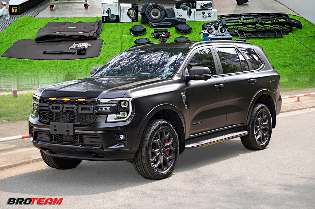 Ford Everest Titanium độ Full Black đen quyền lực đậm chất sang, đậm chất chơi