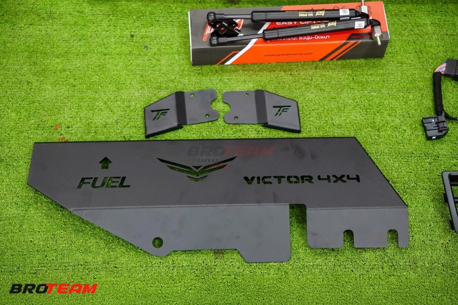 Tấm Bảo Vệ Gầm Fuel Chắn Tác Động Mạnh Từ Đá Khi Di Chuyển