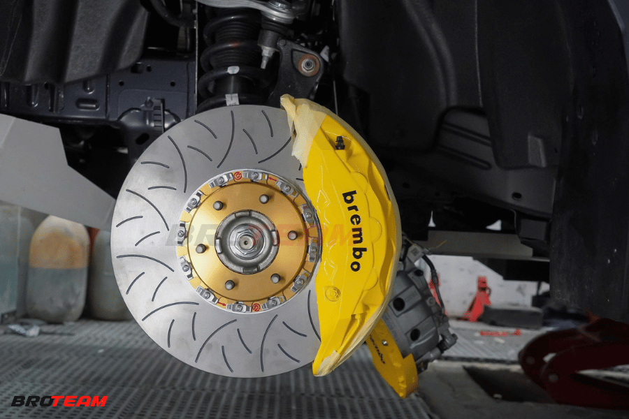 Brembo Big Brake Kit Cải Thiện Cảm Giác Phanh Và Khả Năng Kiểm Soát