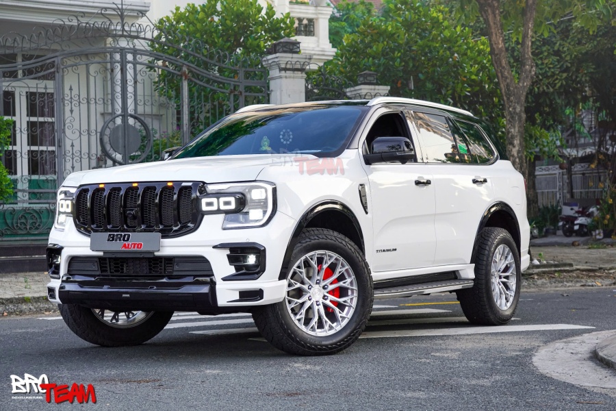 Bodykit AKC V1 Everest