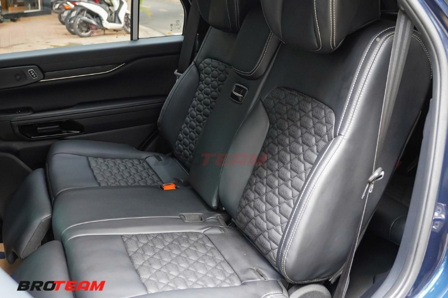 Bọc Da Ghế Ford Everest đồng bô phong cách êm ái khi ngồi trên xe