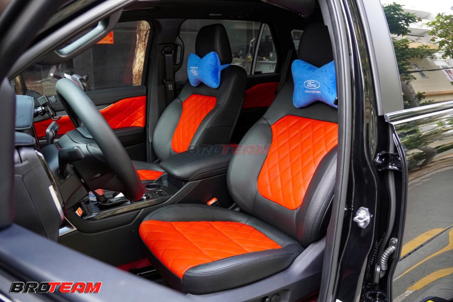 Độ Ford Everest trọn gói cao cấp nội thất tiện nghi