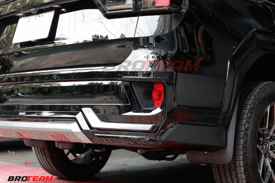 Ford Everest độ Bodykit ACK V2 đuôi xe
