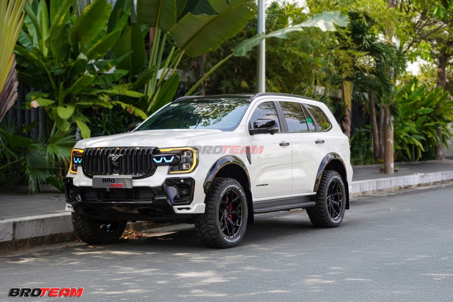 Body kit Victor V2 thể thao cho Ford Everest 2026