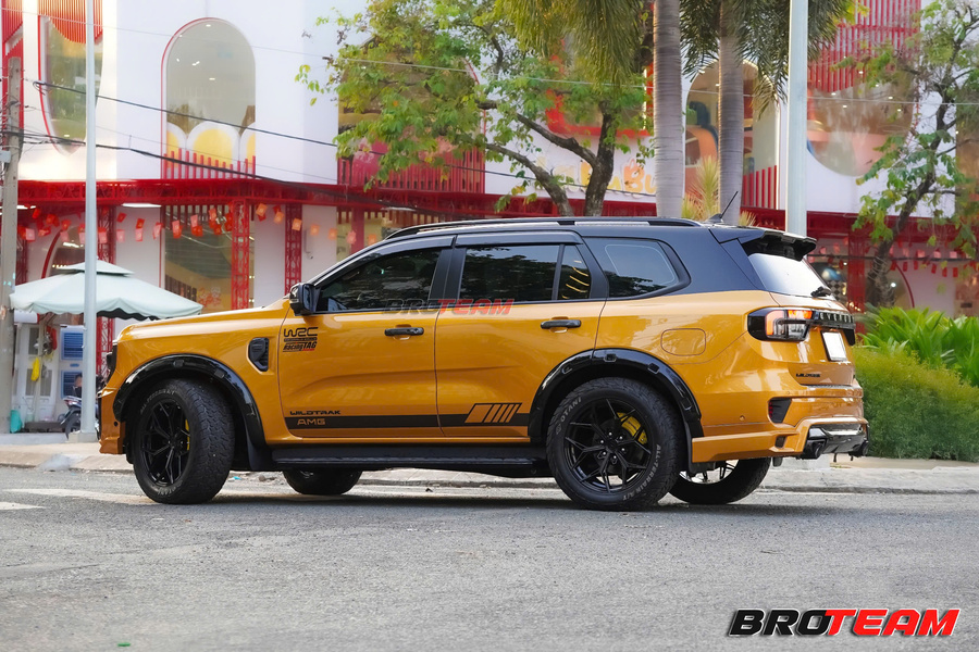 Body kit Victor V4 mặt calang BMW cho Ford Everest