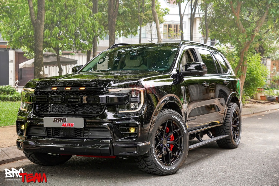 Bodykit AKC V1 Thái Lan cho Ford Everest