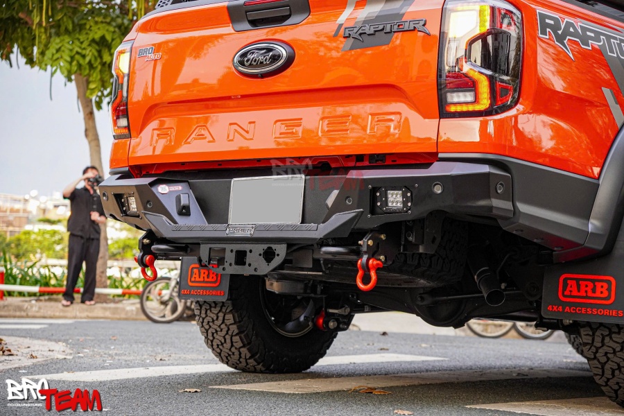 Cản sau Hamer MX204