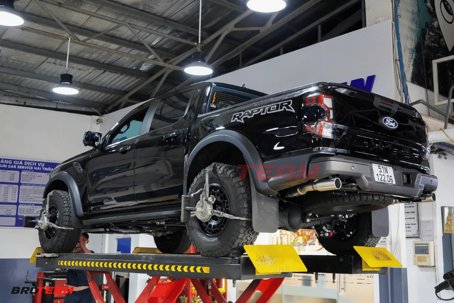 Cân Chỉnh Góc Đặt Bánh Sau Khi Độ Mâm Lốp Ford Ranger Raptor