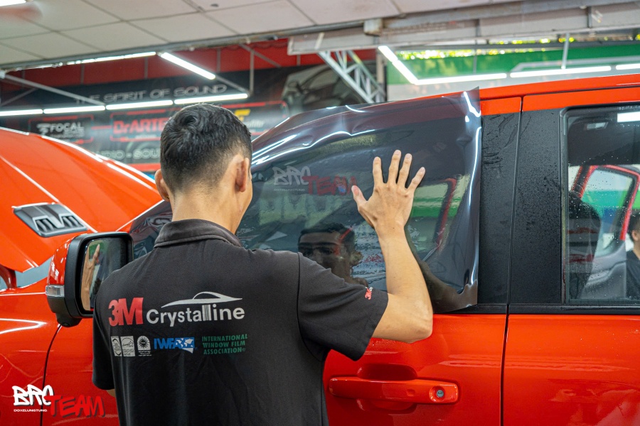 Dán phim cách nhiệt Crystalline