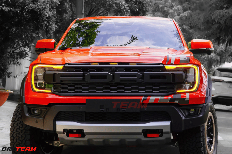 Cụm đèn led chữ C lắp đặt cho Ford Ranger Raptor