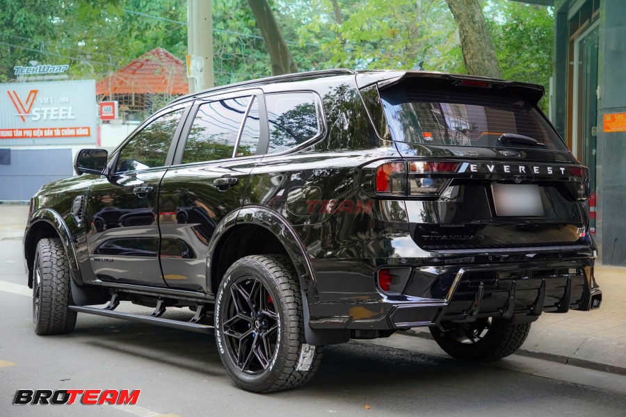 Đèn LED cốp Ford Everest