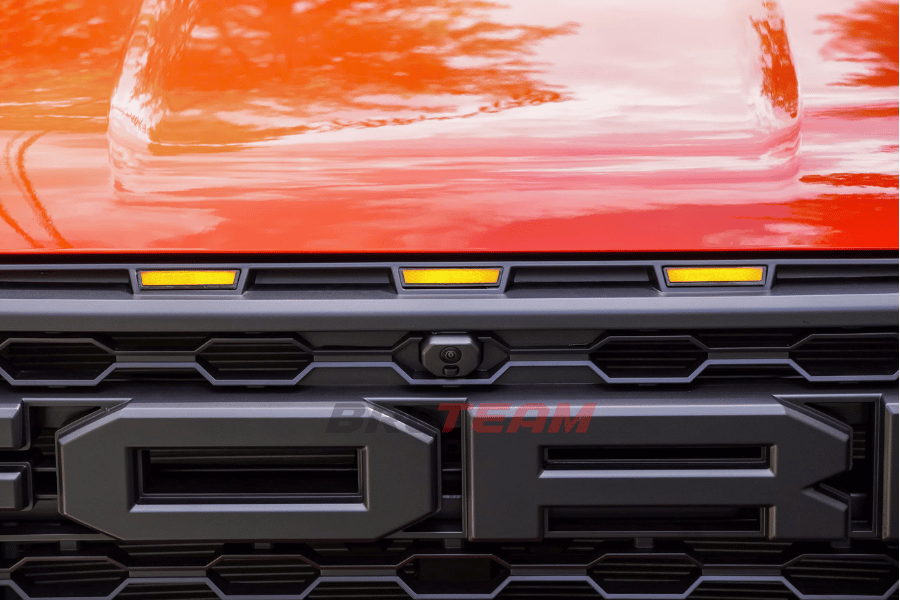 Ford Ranger Raptor lắp đặt led Marker tạo thêm điểm nhấn